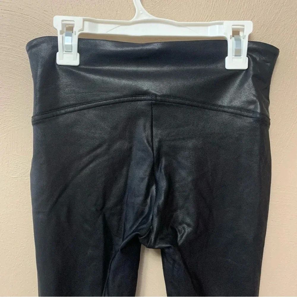 Spanx Faux Leather Leggings in Black Size Medium Petite - Picture 6 of 14